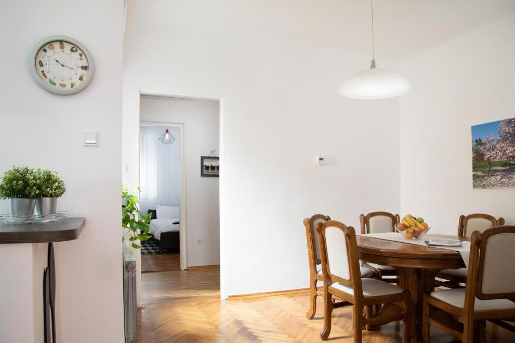 Apartment Lea And Maks's Urban