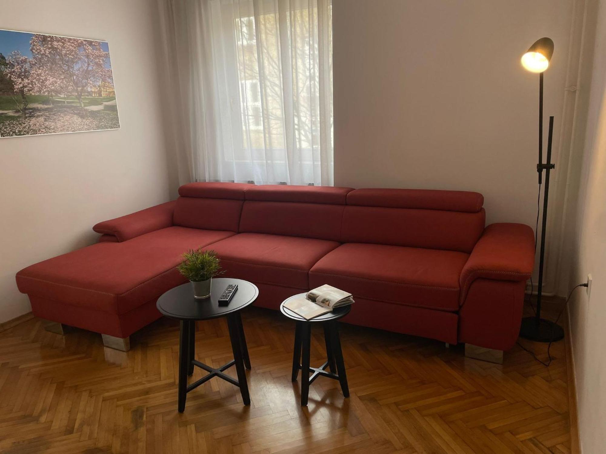 Lea And Maks's Urban Apartment *